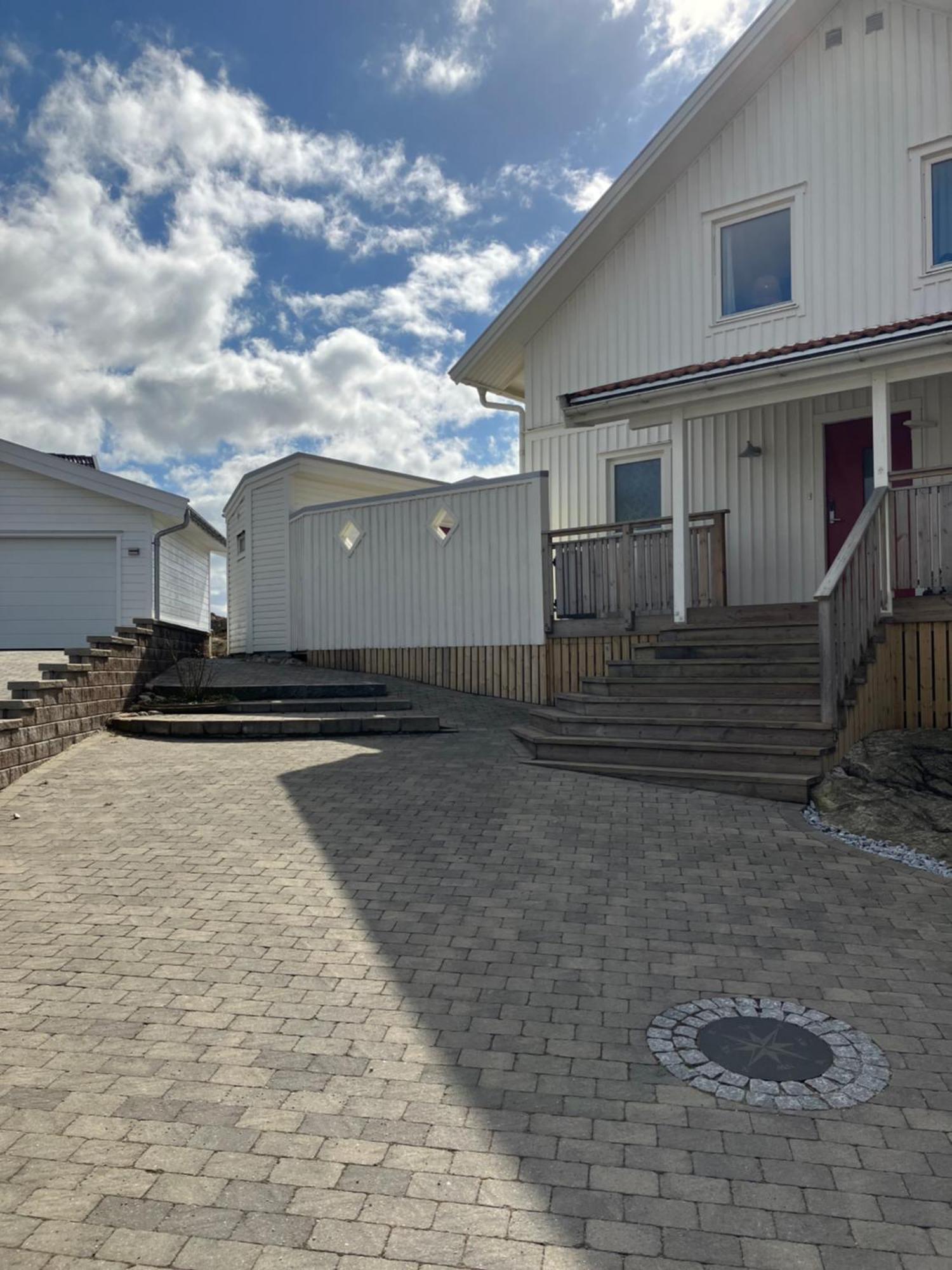 Eget Gaesthus I Vaestkustpaerlan Skaerhamn Villa Exteriör bild